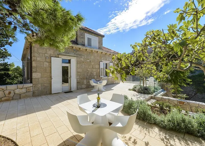 Rosemary * Ragusa