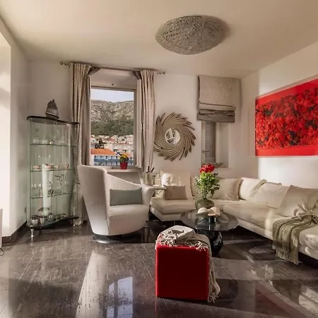 Rosemary 度假居 *